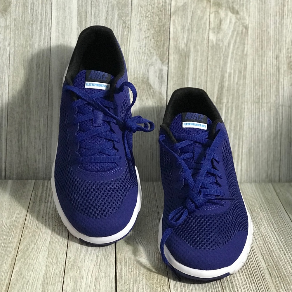 🔥🔥BRAND NEW NIKE FLEX EXPERIENCE 5